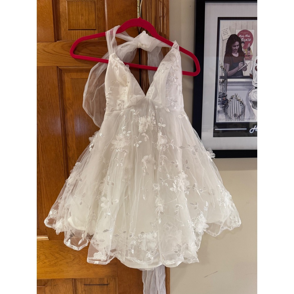 Selfie Leslie White Floral Halter Tulle Mini Dress Size‎ S Bridal Engagement